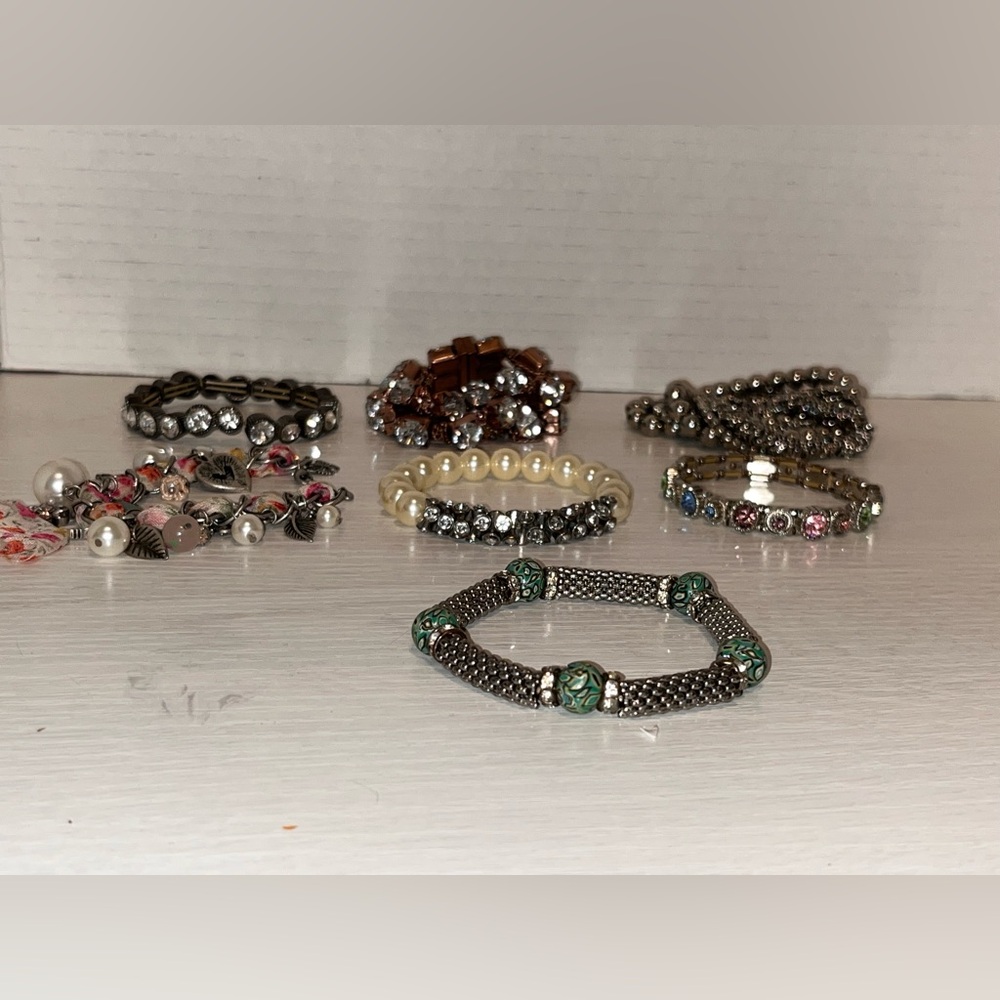 Beautiful Array of Multi-Color Bracelets LOT - Picture 7 of 16